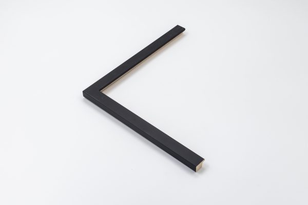 550-015  NEGRO LACADO MATE