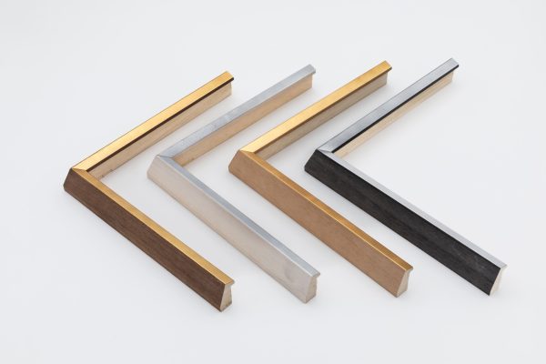 853-256 SILVER & WHITE